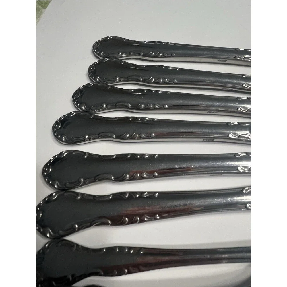 18pc Queens Court Japan Stainless Flatware Spoons/Forks/Knives 6 each
